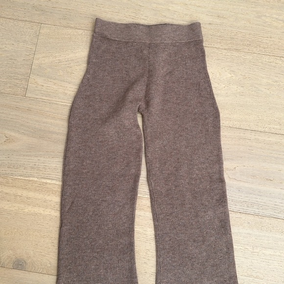 Bandier Le Ore Lodi sweater and pant set - Picture 9 of 11